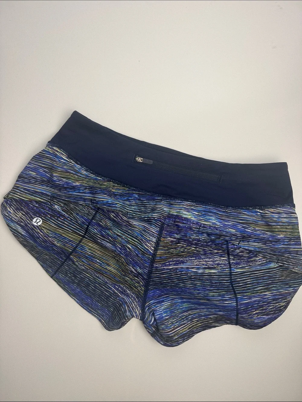 NWOT Lululemon Speed Up Lined Shorts Size 4 Interconnect Blue Multi / True Navy